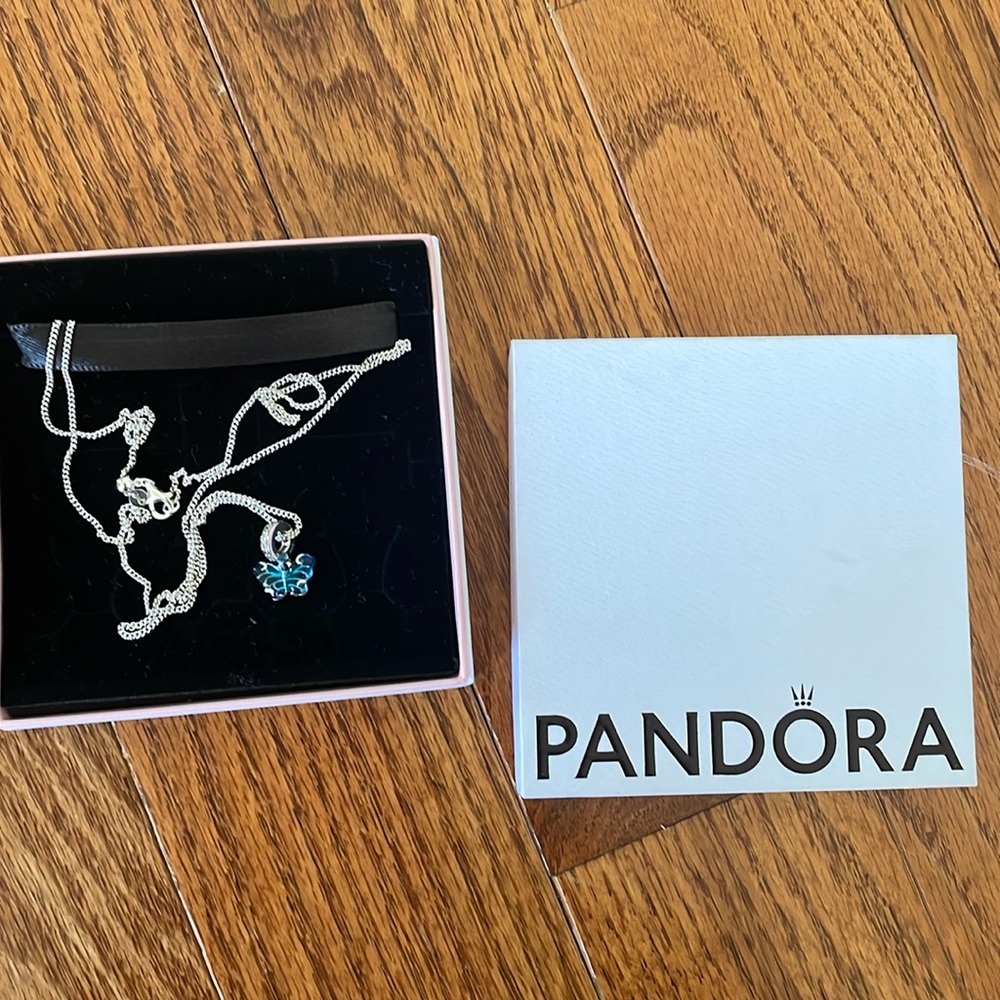 Pandora Butterfly Necklace NWOT